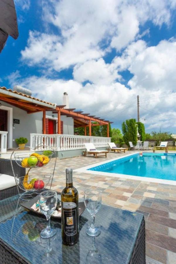 Pothos Villas Sarakinadhon Exterior photo