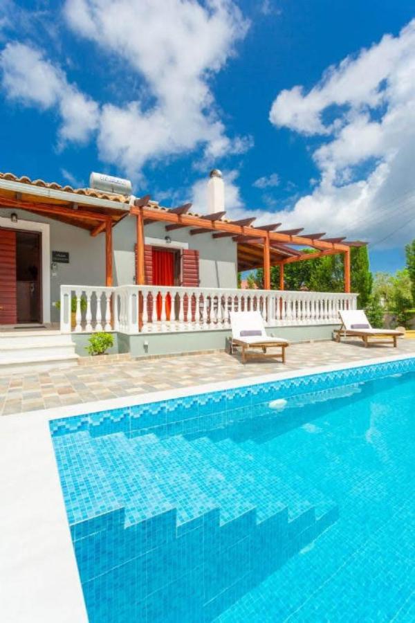 Pothos Villas Sarakinadhon Exterior photo